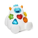 Skip Hop Explore & More formabedobó játék Yeti