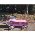 Bagerra lábbal hajtós kisautó